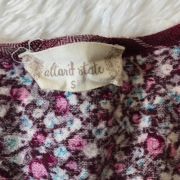 Altar’d State Floral & Plaid Button-Down 💐 - Picture 7 of 7